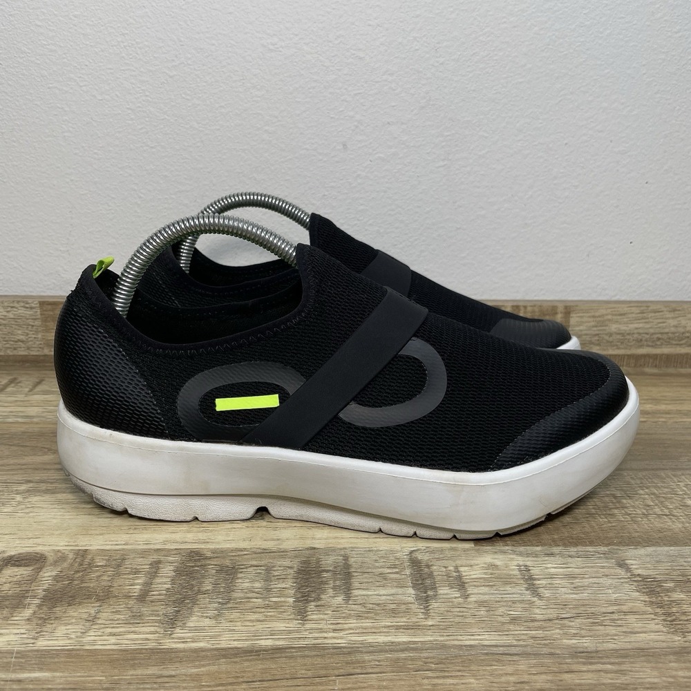 Oofos OOmg Low Slip On Comfort Athletic Shoes‎ Mens 10 Black White EUC